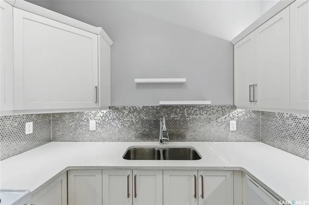 1867 Hamilton Street Regina SK S4P 2C2