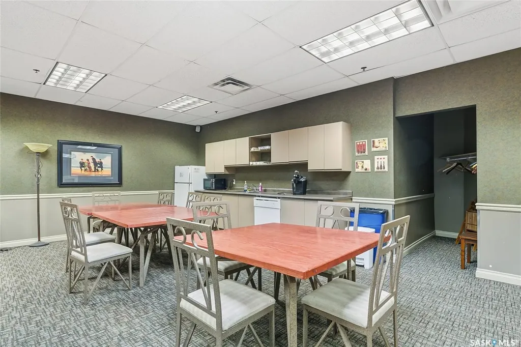 1867 Hamilton Street Regina SK S4P 2C2