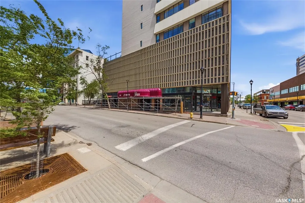 1867 Hamilton Street Regina SK S4P 2C2