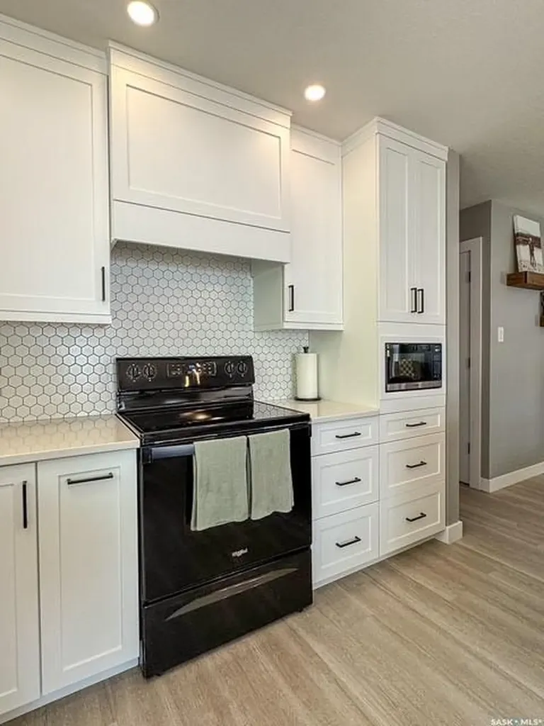 482 Russell Crescent Swift Current SK S9H 4S7