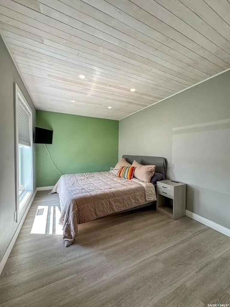 482 Russell Crescent Swift Current SK S9H 4S7