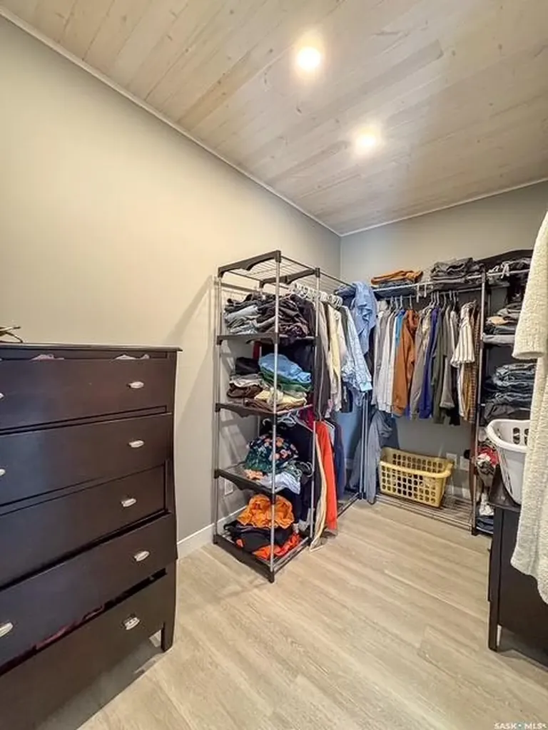 482 Russell Crescent Swift Current SK S9H 4S7