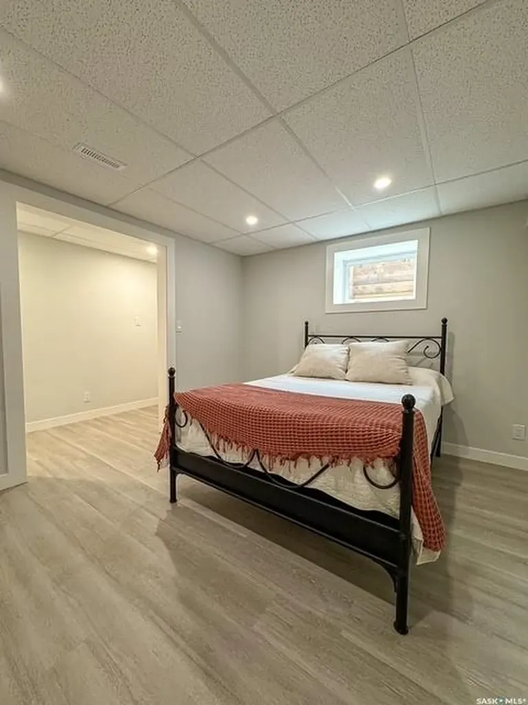 482 Russell Crescent Swift Current SK S9H 4S7
