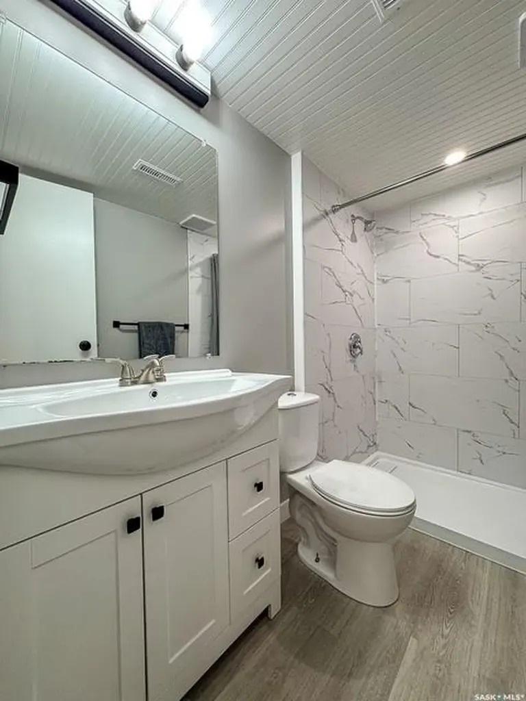 482 Russell Crescent Swift Current SK S9H 4S7