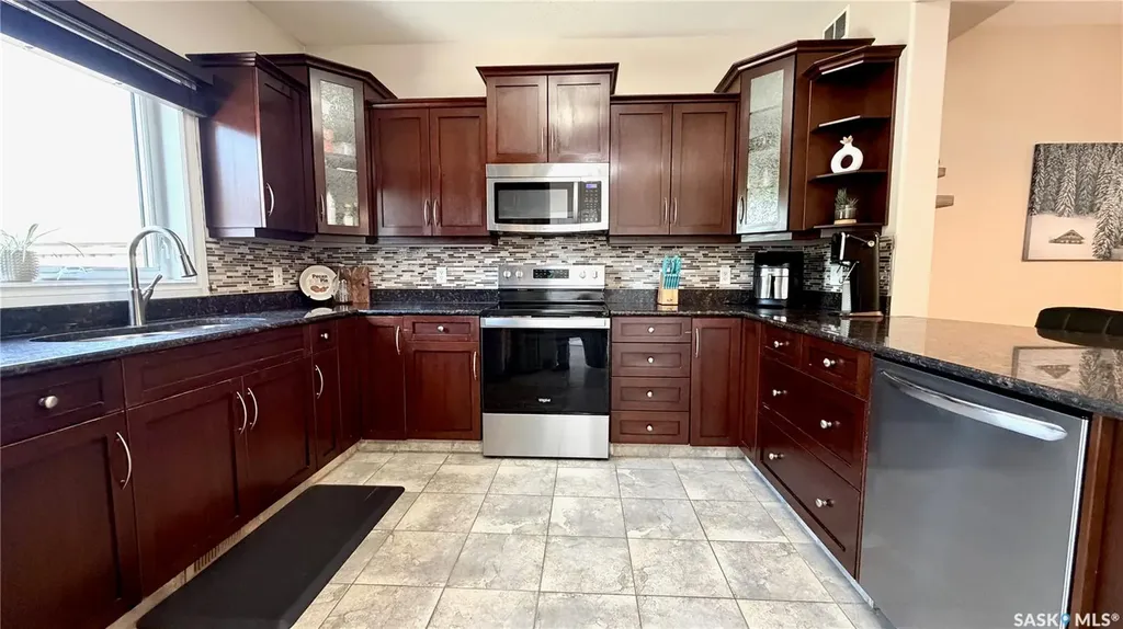 1233 13th Street E Saskatoon SK S7H 0C3