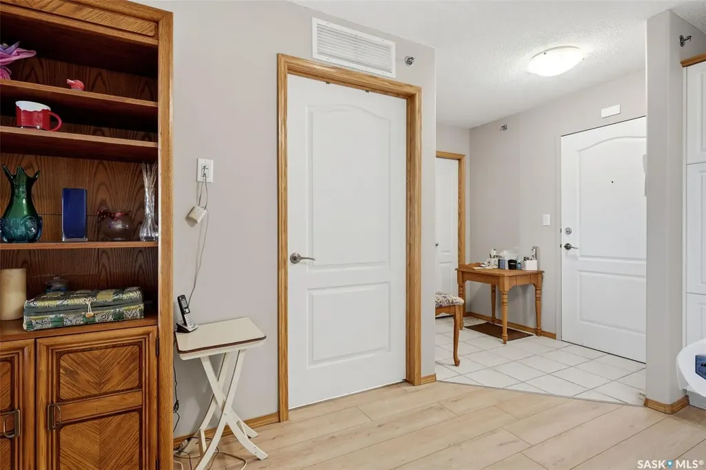205 Mcintyre Street N Regina SK S4R 3B7