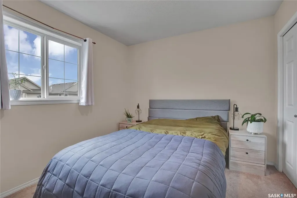 122 Blakeney Crescent Saskatoon SK S7L 7N4