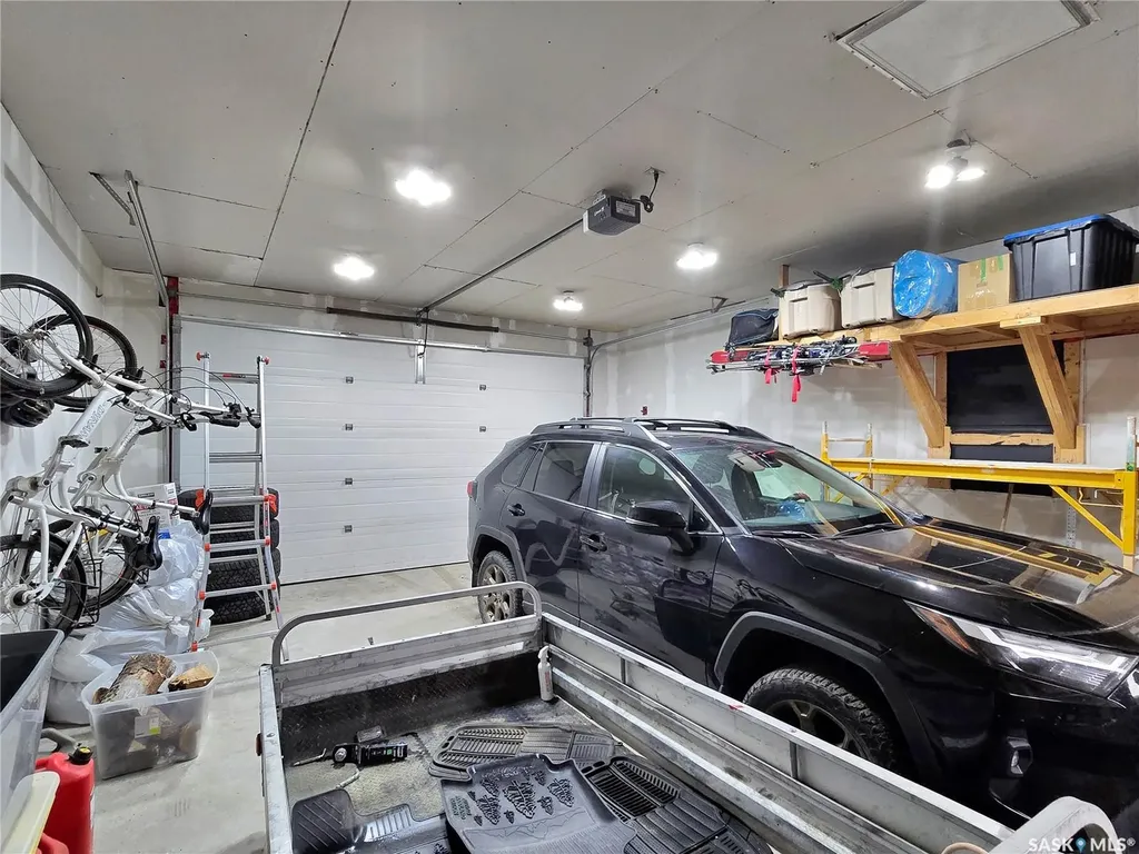 122 Blakeney Crescent Saskatoon SK S7L 7N4