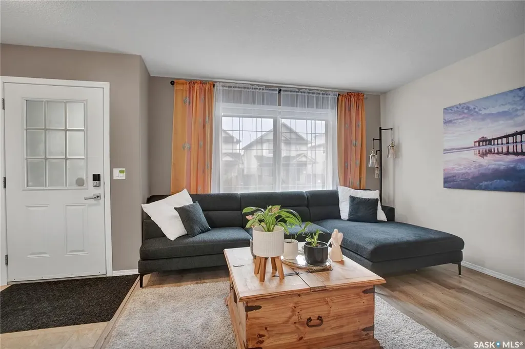 122 Blakeney Crescent Saskatoon SK S7L 7N4