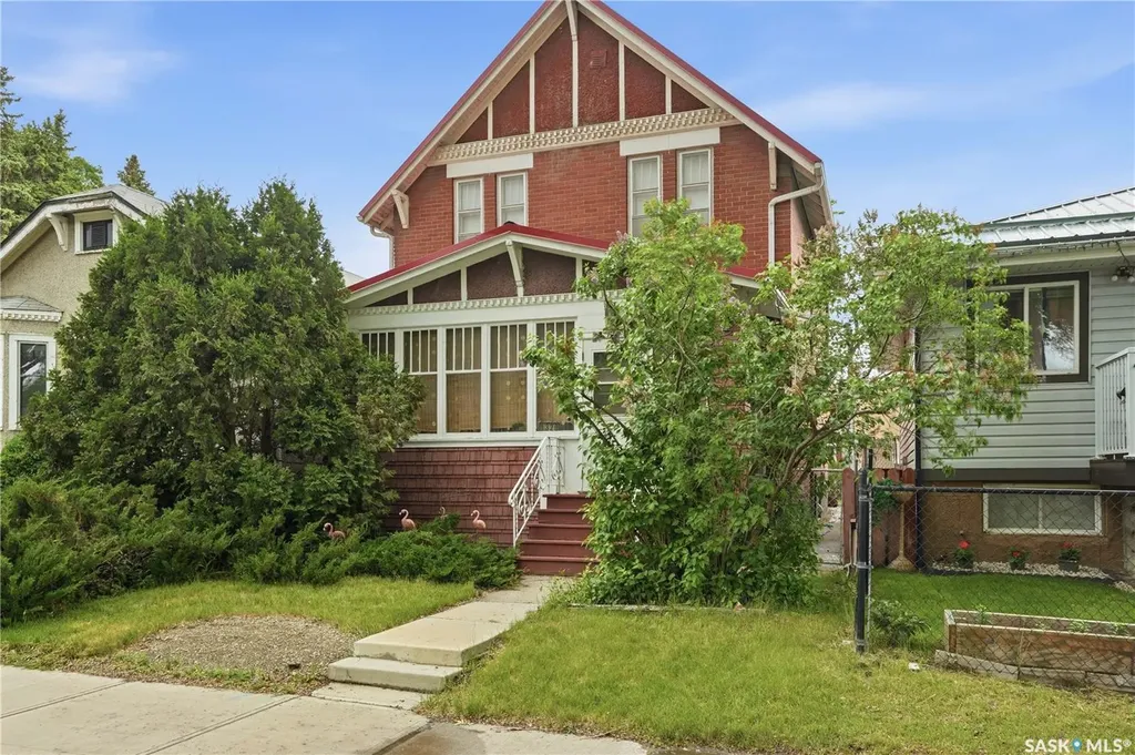 1320 Victoria Avenue Regina SK S4P 0P1