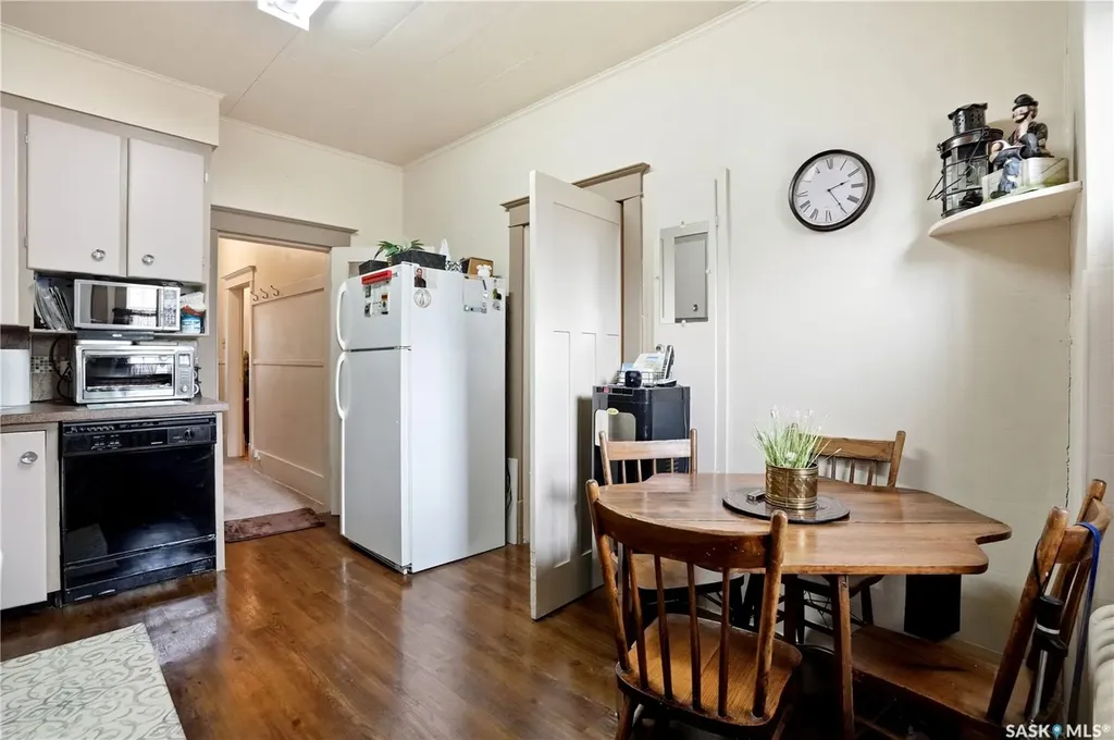 1320 Victoria Avenue Regina SK S4P 0P1