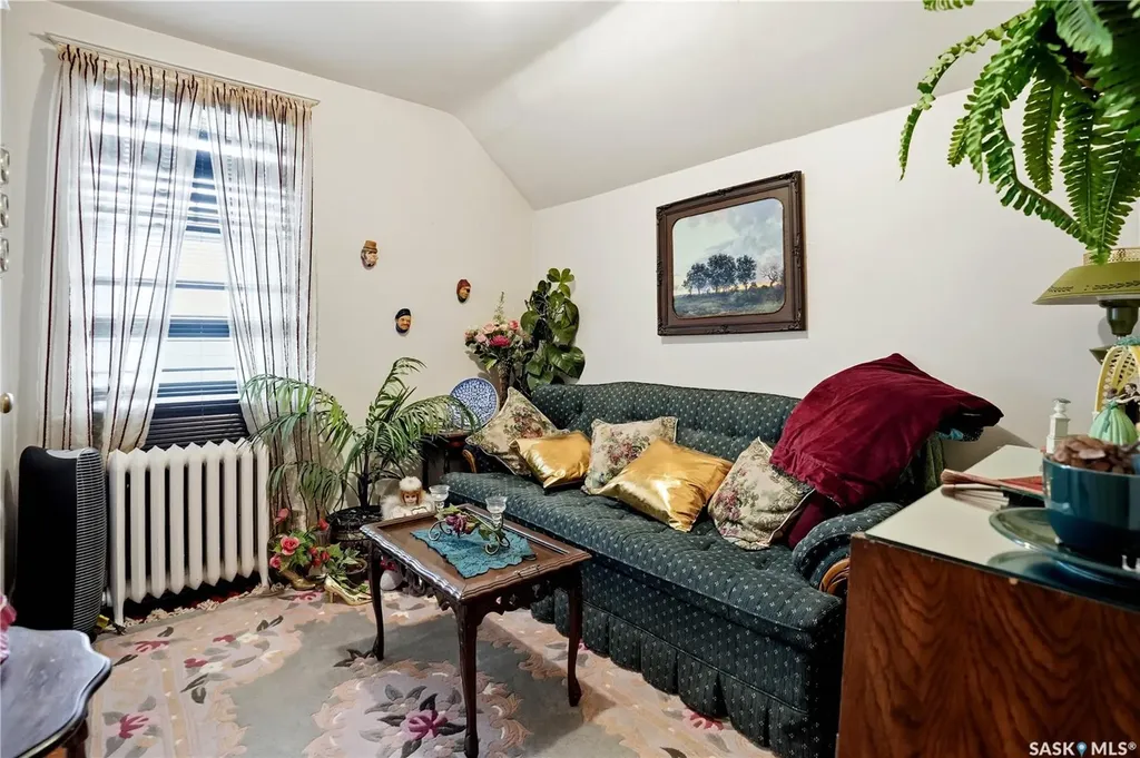 1320 Victoria Avenue Regina SK S4P 0P1