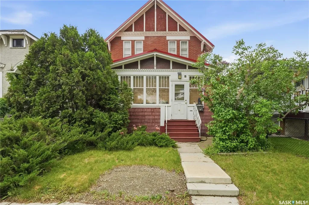 1320 Victoria Avenue Regina SK S4P 0P1