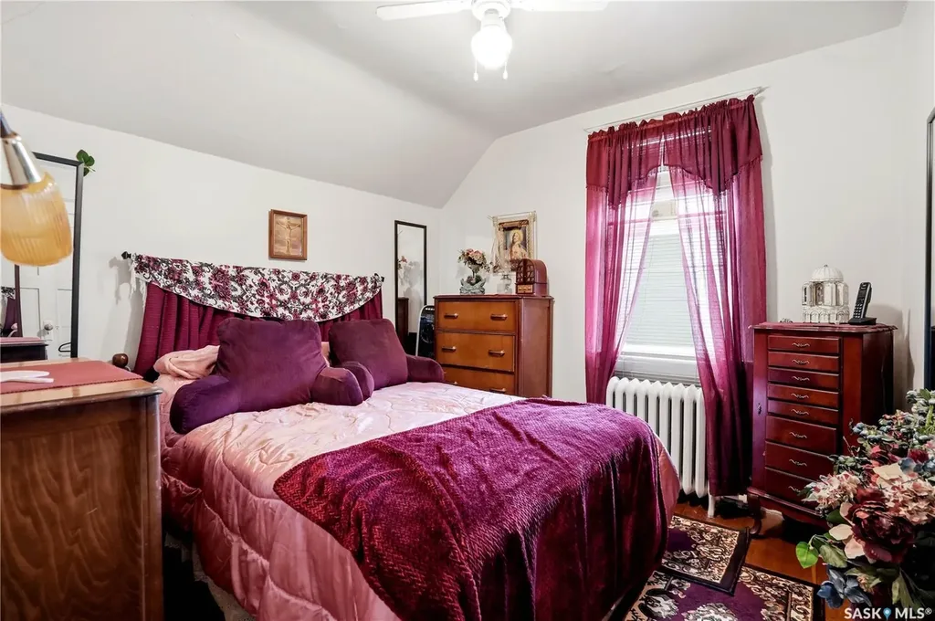 1320 Victoria Avenue Regina SK S4P 0P1