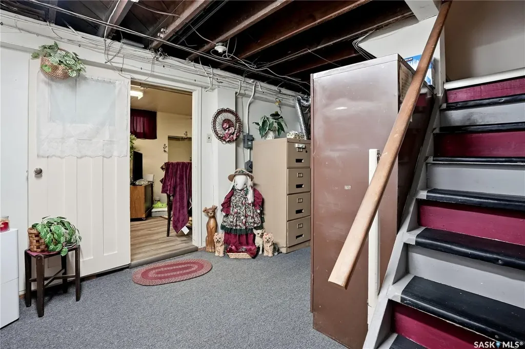 1320 Victoria Avenue Regina SK S4P 0P1