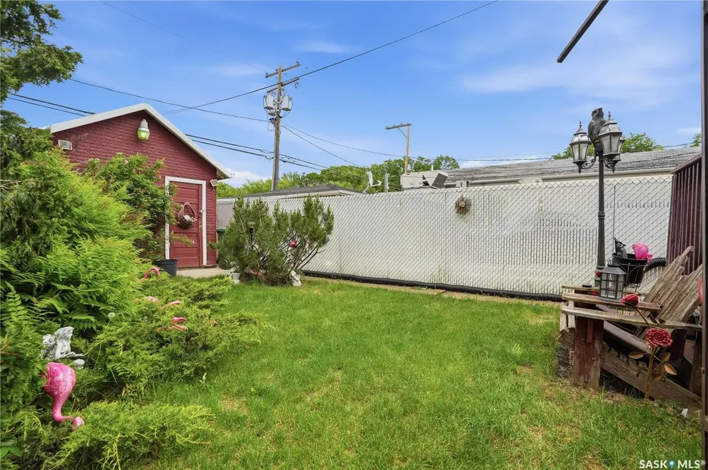 1320 Victoria Avenue Regina SK S4P 0P1