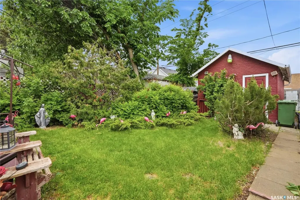 1320 Victoria Avenue Regina SK S4P 0P1