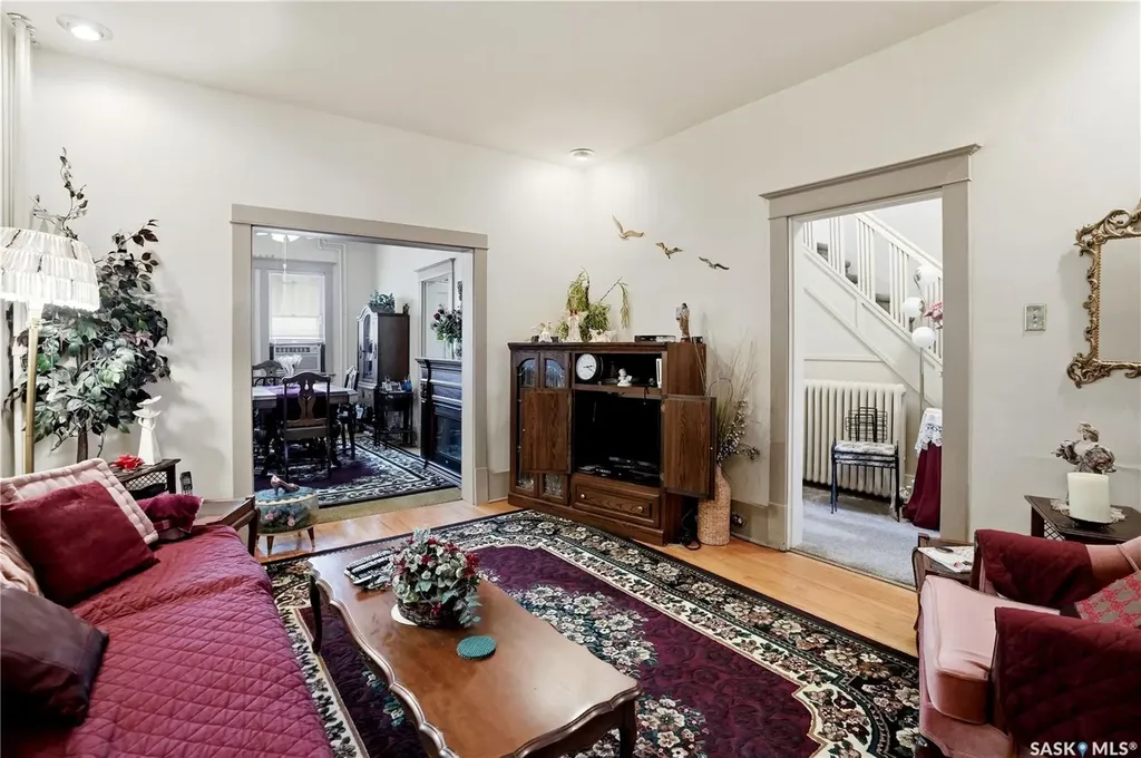 1320 Victoria Avenue Regina SK S4P 0P1