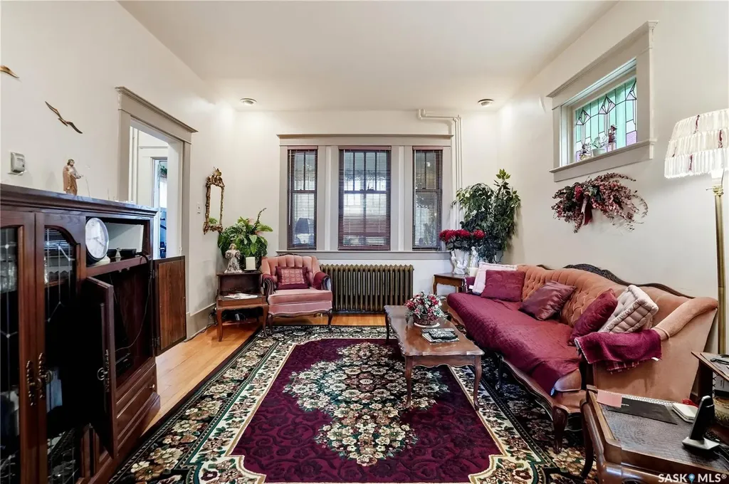1320 Victoria Avenue Regina SK S4P 0P1