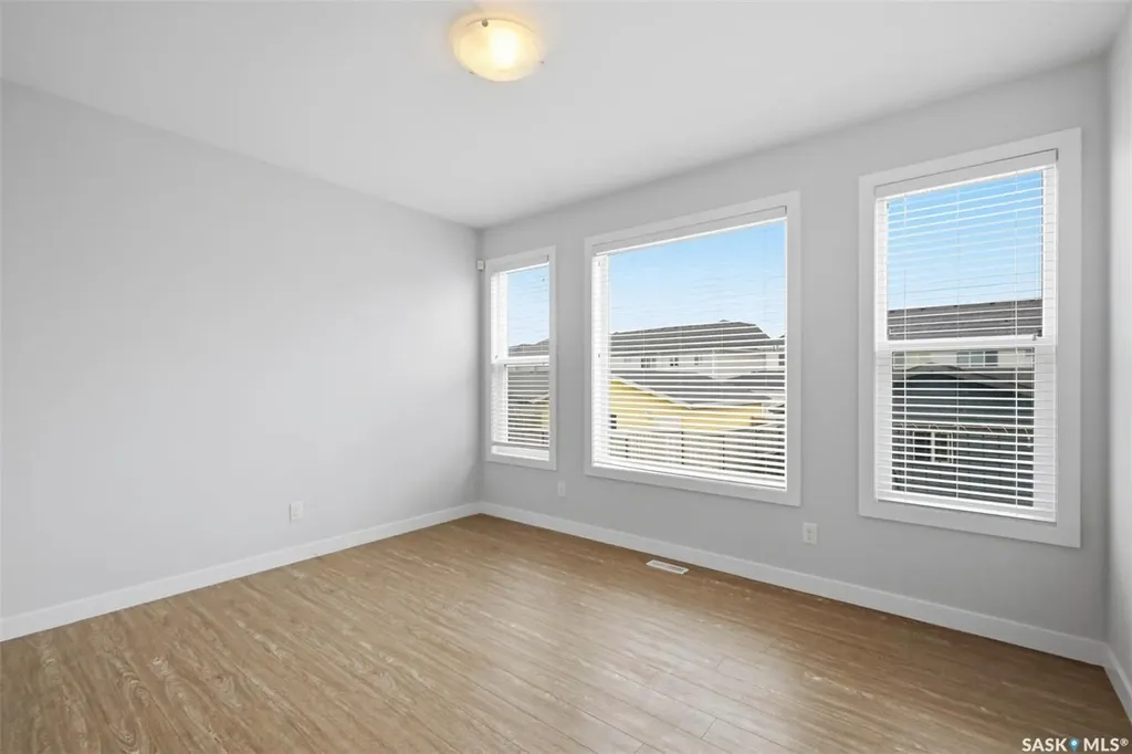 251 Newton Link Saskatoon SK S7V 0M8