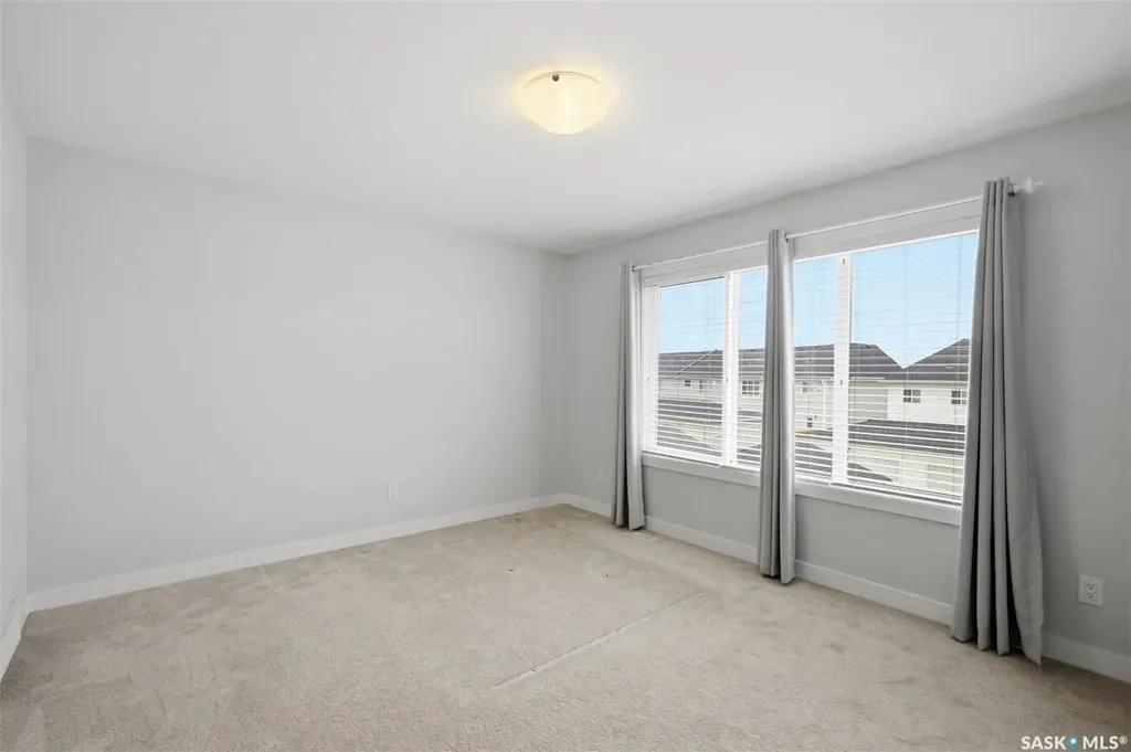 251 Newton Link Saskatoon SK S7V 0M8