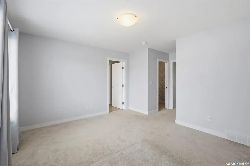 251 Newton Link Saskatoon SK S7V 0M8