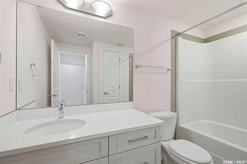 251 Newton Link Saskatoon SK S7V 0M8