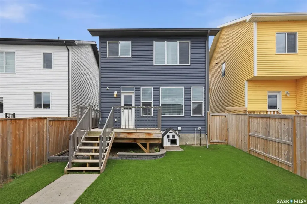 251 Newton Link Saskatoon SK S7V 0M8