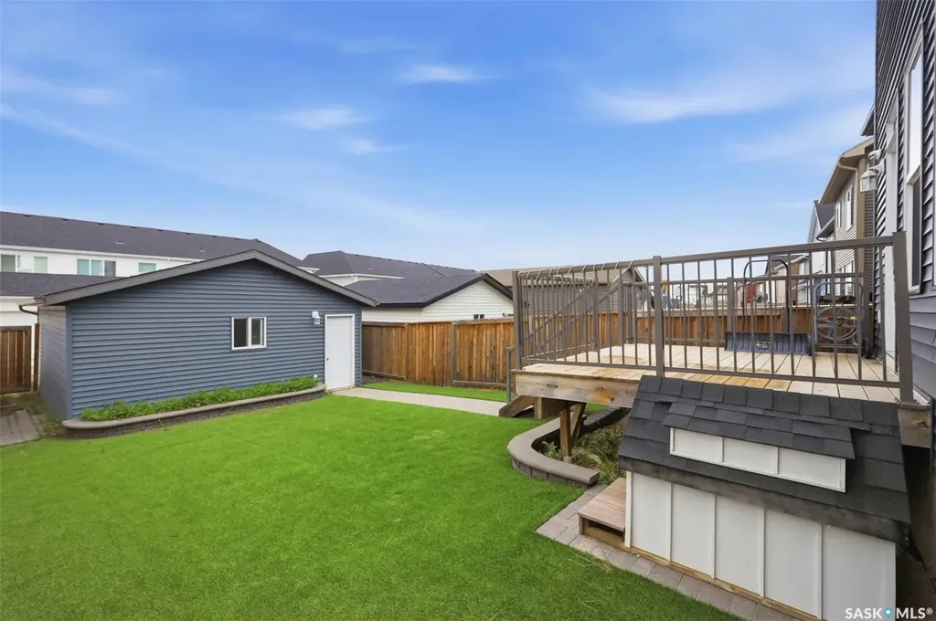 251 Newton Link Saskatoon SK S7V 0M8