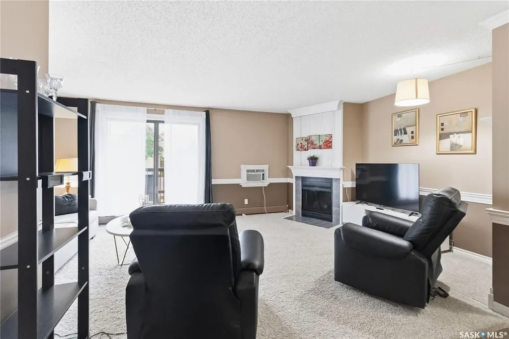 365 Kingsmere Boulevard Saskatoon SK S7J 4J6