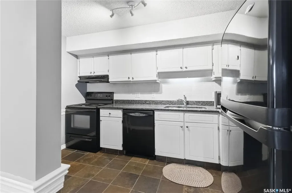 365 Kingsmere Boulevard Saskatoon SK S7J 4J6