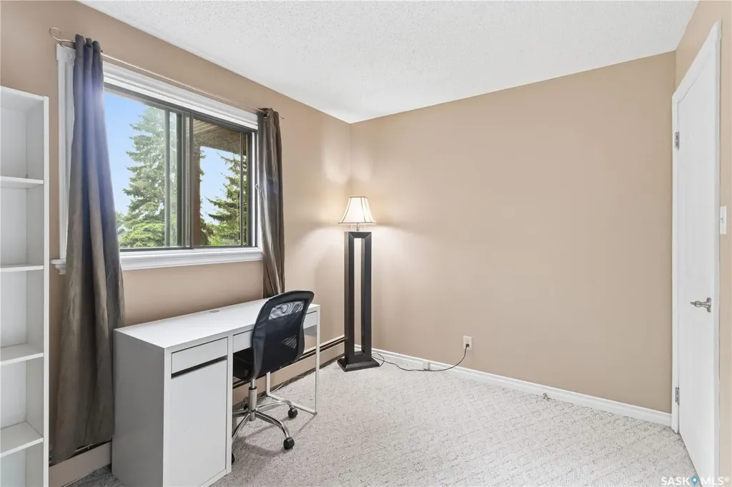 365 Kingsmere Boulevard Saskatoon SK S7J 4J6