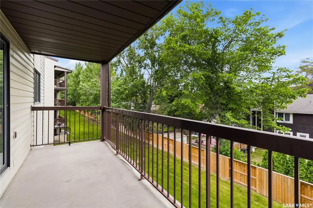365 Kingsmere Boulevard Saskatoon SK S7J 4J6