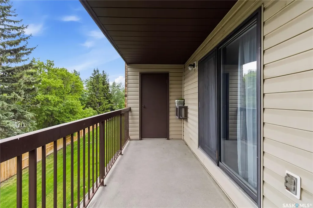 365 Kingsmere Boulevard Saskatoon SK S7J 4J6