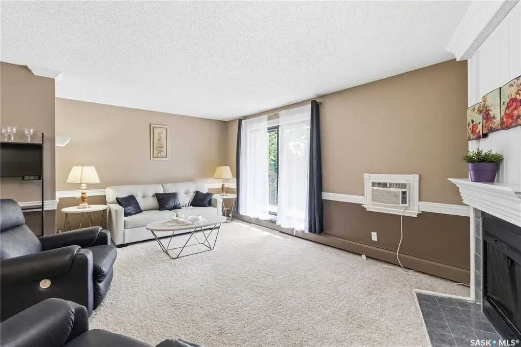 365 Kingsmere Boulevard Saskatoon SK S7J 4J6