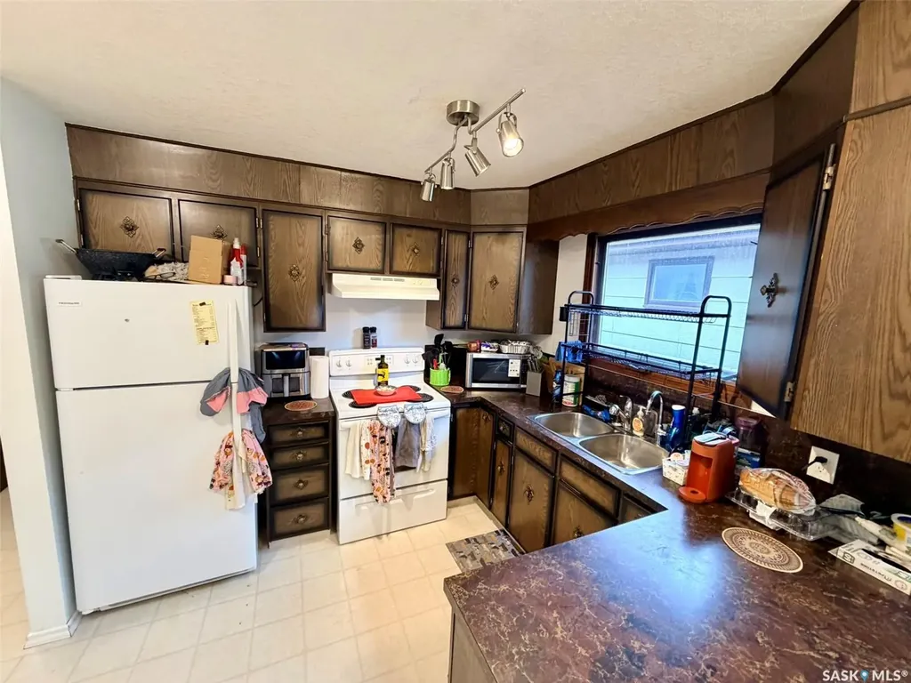 208 7th Street E Wynyard SK S0A 4T0