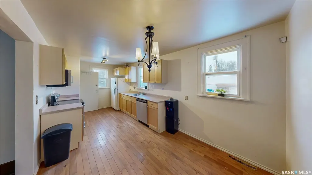 1138 Princess Street Regina SK S4T 3Y5