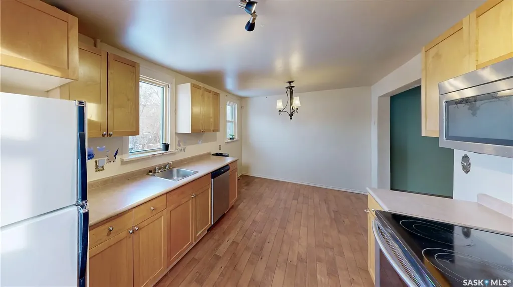 1138 Princess Street Regina SK S4T 3Y5