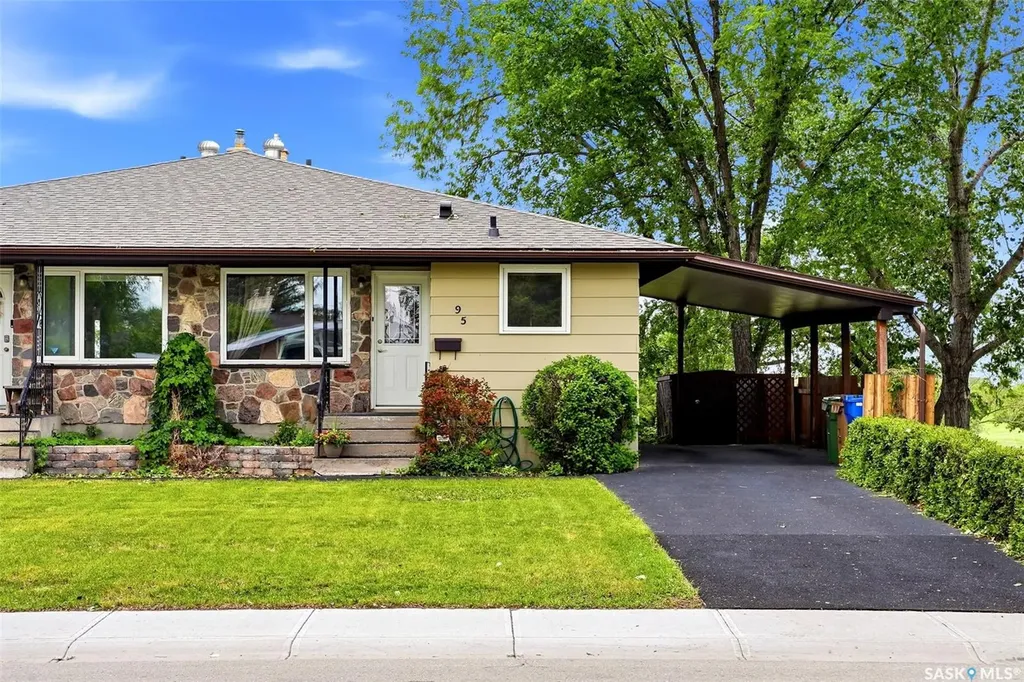 95 Empress Drive Regina SK S4T 6M7