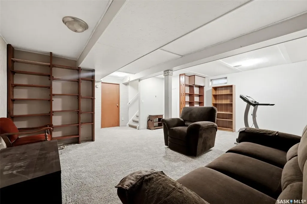 95 Empress Drive Regina SK S4T 6M7