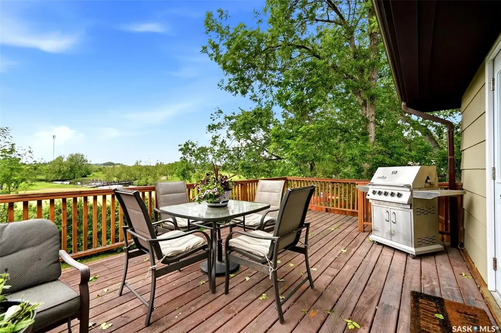 95 Empress Drive Regina SK S4T 6M7