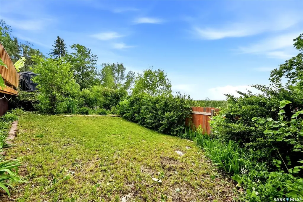 95 Empress Drive Regina SK S4T 6M7