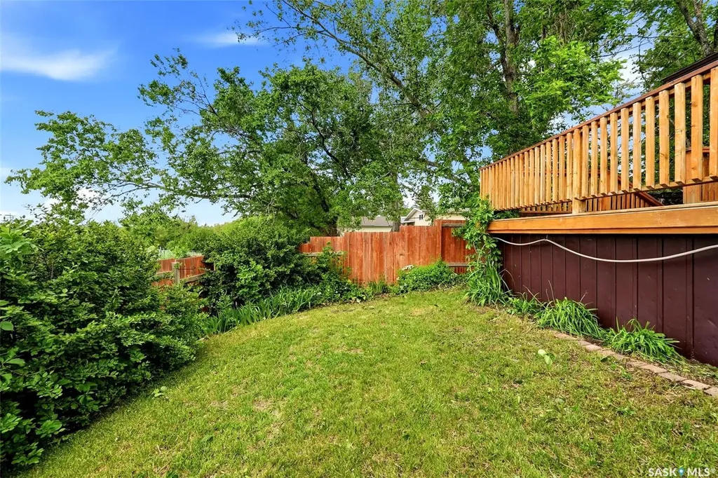 95 Empress Drive Regina SK S4T 6M7