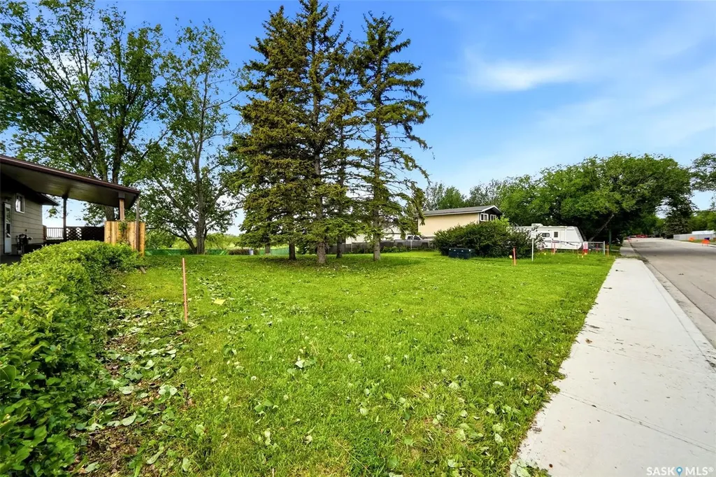 95 Empress Drive Regina SK S4T 6M7