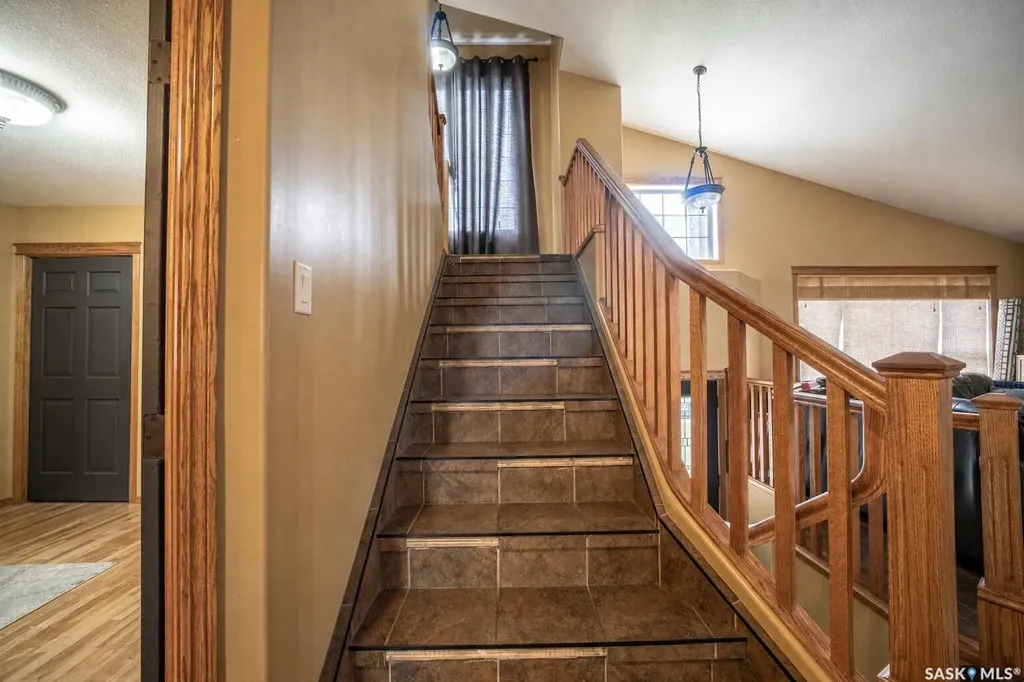 703 Beechmont Lane Saskatoon SK S7V 1C9