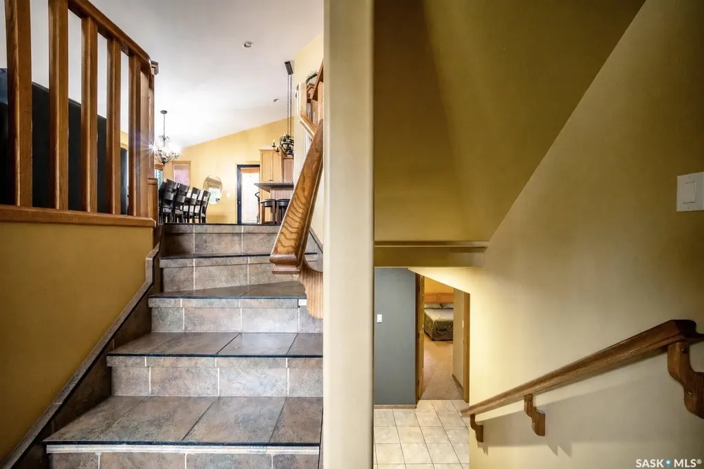 703 Beechmont Lane Saskatoon SK S7V 1C9