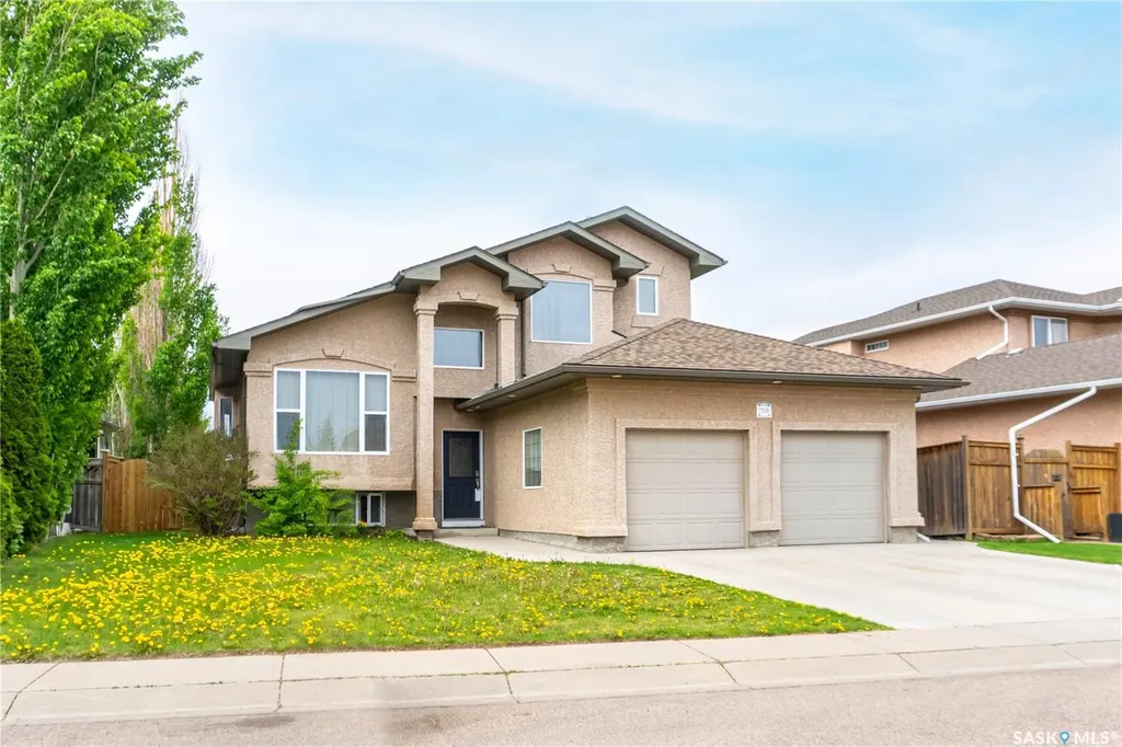 703 Beechmont Lane Saskatoon SK S7V 1C9