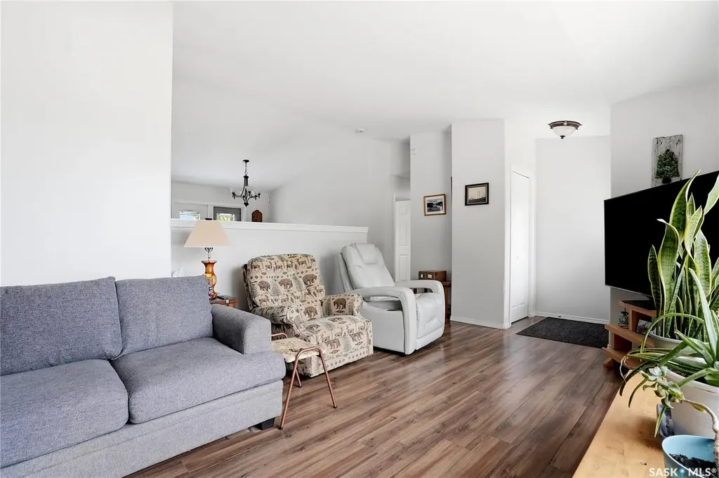 84 Byers Crescent Saskatoon SK S7L 4H2