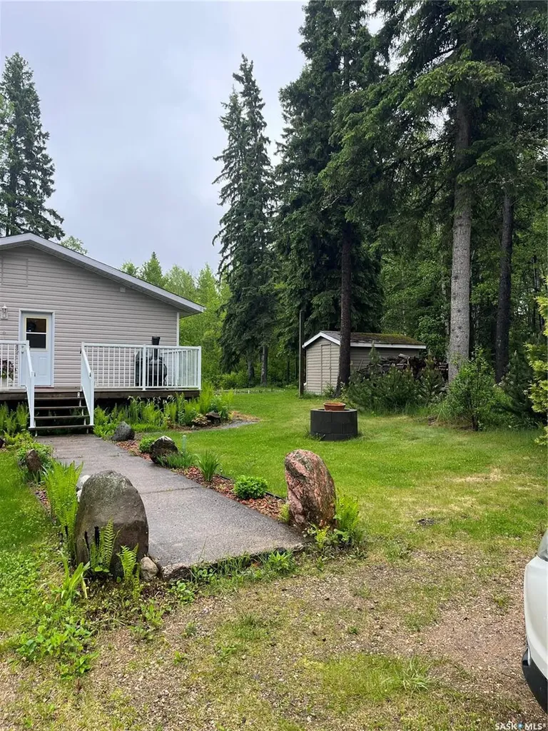 5 Buckingham Trail Big River Rm No. 555 SK S0J 0E0