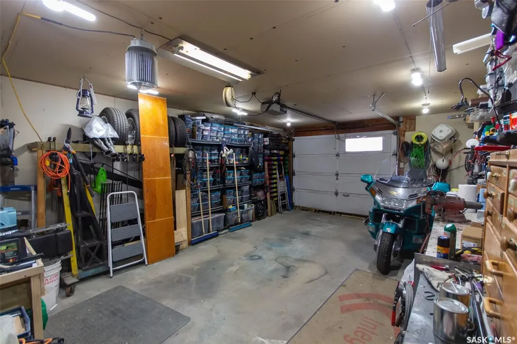 407 2nd Street E Wilkie SK S0K 4W0
